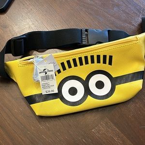 NEW w/Tag Universal Studio Minion fanny pack belt bag